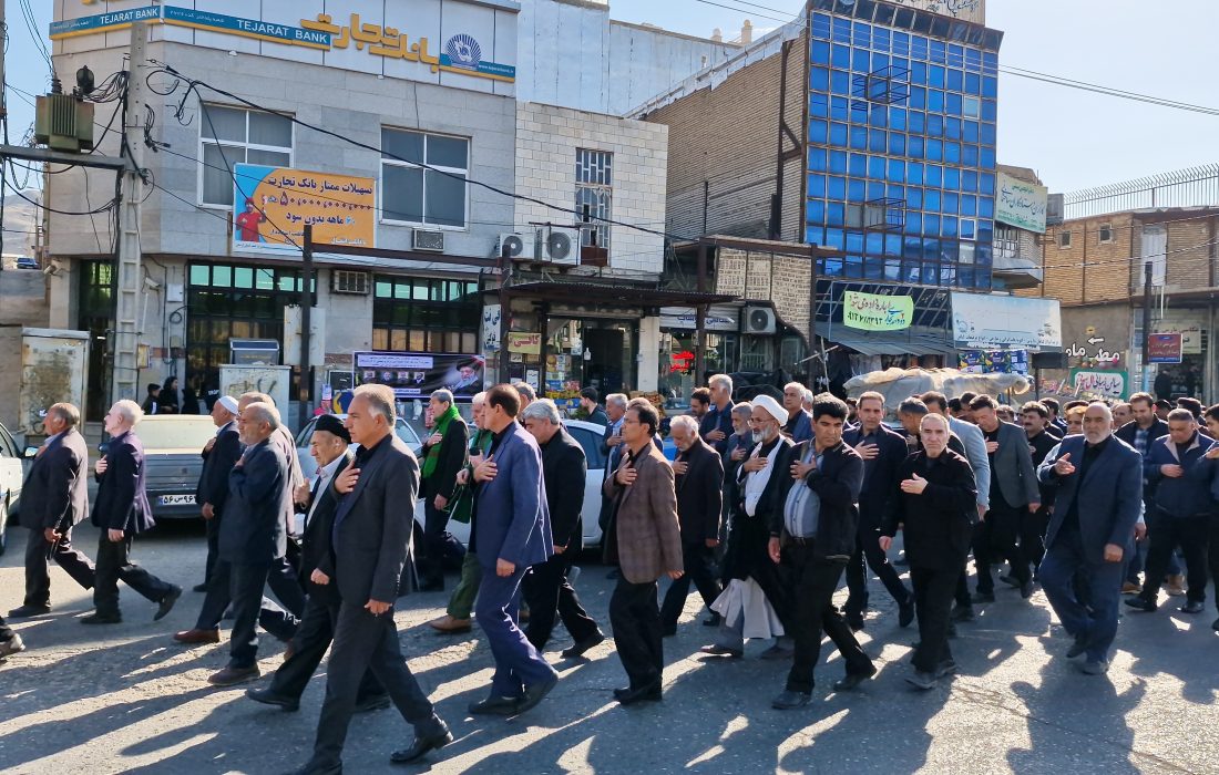 دسته روی عزاداران پلدختری در سوگ امام امت