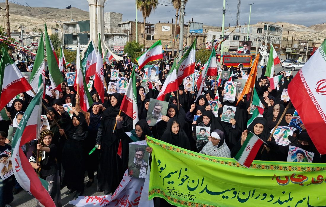 تجدید بیعت بانوان پلدختری با رهبر انقلاب