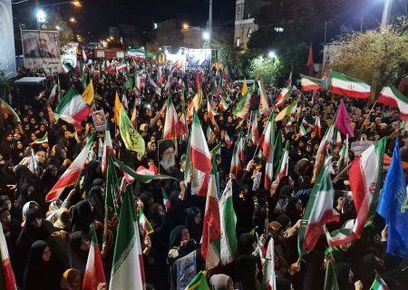 غوغای پلدختری‌ها در اربعین قائد ملت؛ خیابان‌ها لبریز از حضور شد