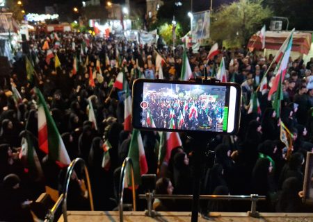 پنجاه و نهمین شب مقاومت پلدختر زیر باران و رعد و برق