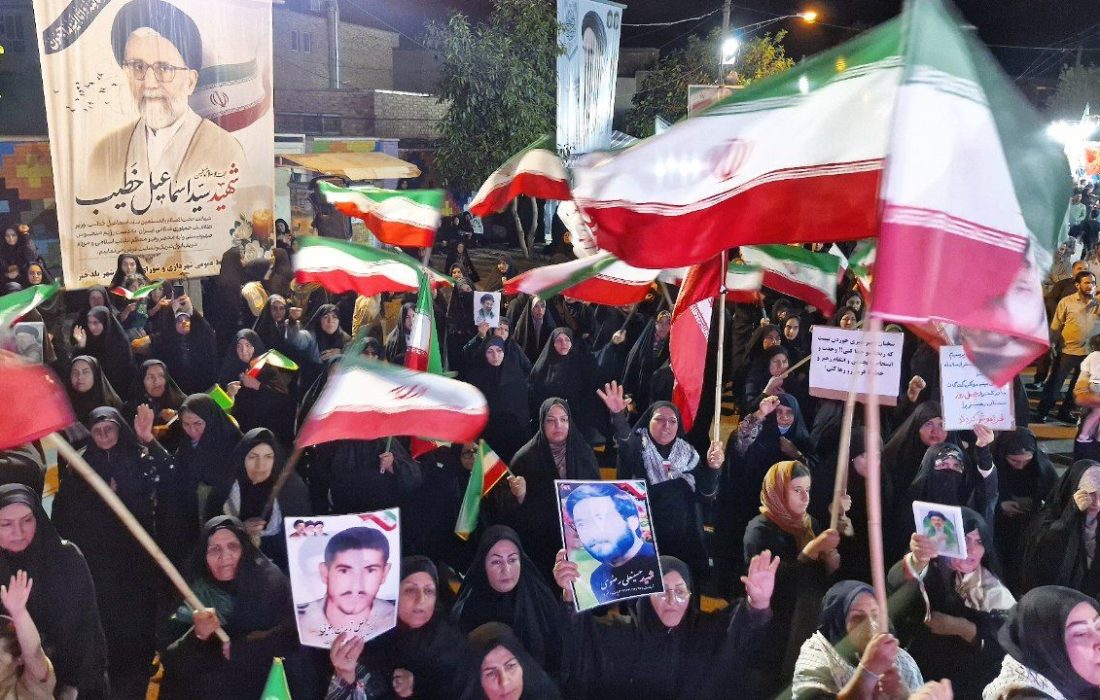 میدان‌داری تماشایی مردم پلدختر در موج نود و هفتم حماسه خیابان