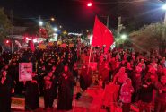 اهتزاز پرچم ایران و حسینی؛ جلوه‌ای از همبستگی مردم پلدختر