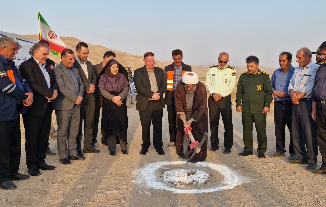 آغاز بهسازی و روکش آسفالت جاده چم‌رستمیان پلدختر