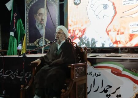 ملت ایران تا تحقق پیروزی جبهه حق میدان را خالی نمی‌کند